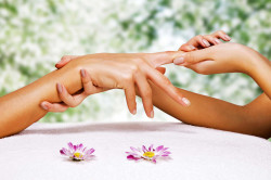 Gommage du corps dans un salon de massage thaï
